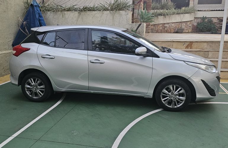Toyota Yaris 1.5 XL Plus Connect CVT - Foto #5