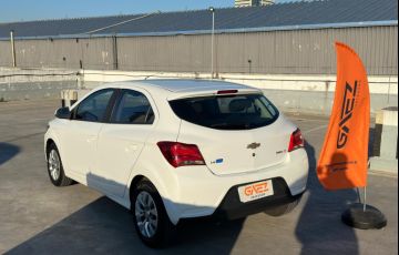 Chevrolet Onix 1.4 MPFi LT 8v - Foto #3