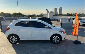 Chevrolet Onix 1.4 MPFi LT 8v - Foto #5