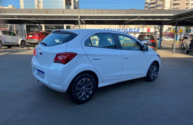 Chevrolet Onix 1.0 Joy SPE/4 - Foto #3