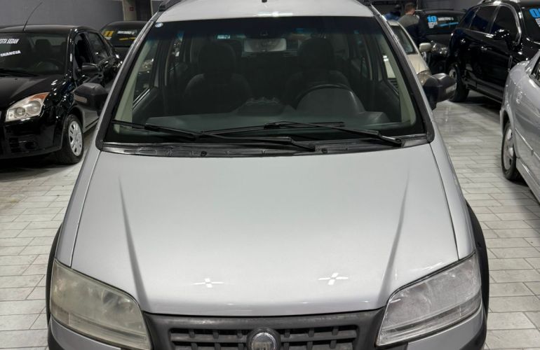 Fiat Idea Adventure 1.8 (Flex) - Foto #1