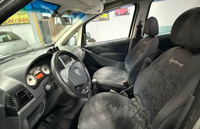 Fiat Idea Adventure 1.8 (Flex) - Foto #6