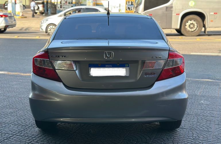 Honda Civic 2.0 LXR 16v - Foto #4