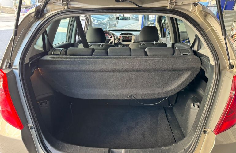 Honda New Fit LX 1.4 (flex) - Foto #4