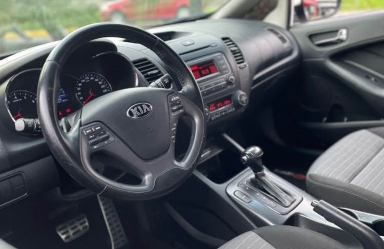 Kia Cerato SX 1.6 16V E.294 (Aut) - Foto #3