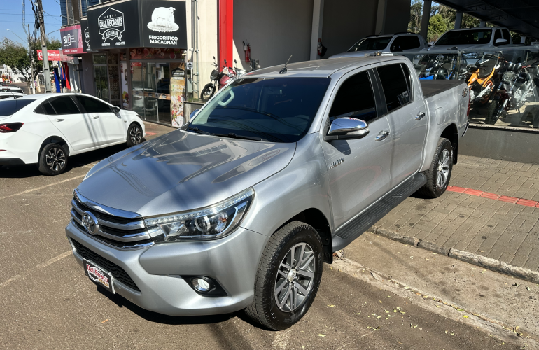 Toyota Hilux 2.8 TDI CD SRX 4x4 4wd (Aut) - Foto #1