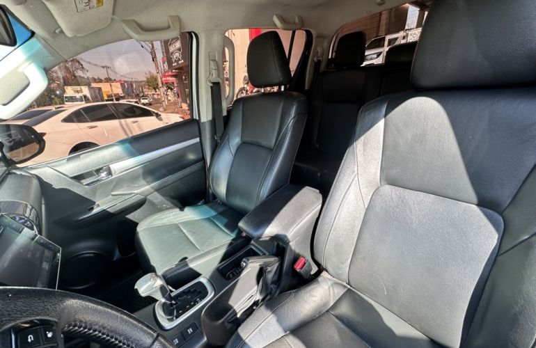 Toyota Hilux 2.8 TDI CD SRX 4x4 4wd (Aut) - Foto #7