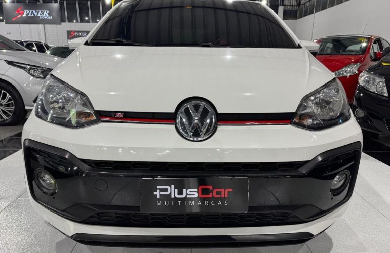 Volkswagen Up 1.0 170 TSi Total Connect - Foto #3