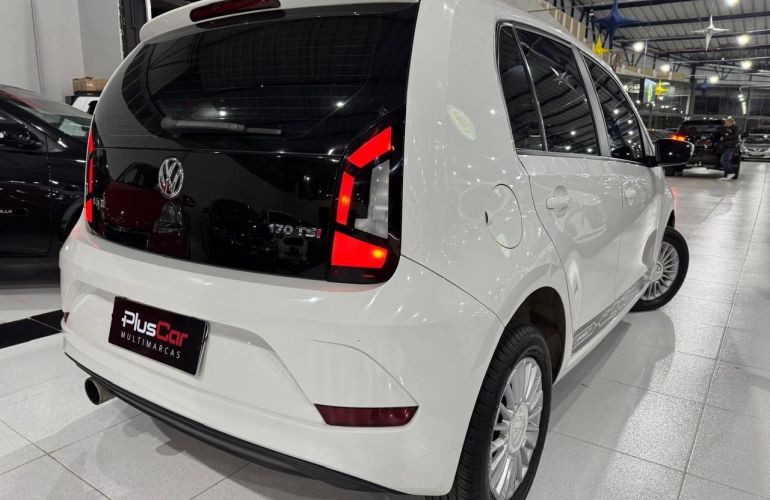 Volkswagen Up 1.0 170 TSi Total Connect - Foto #4