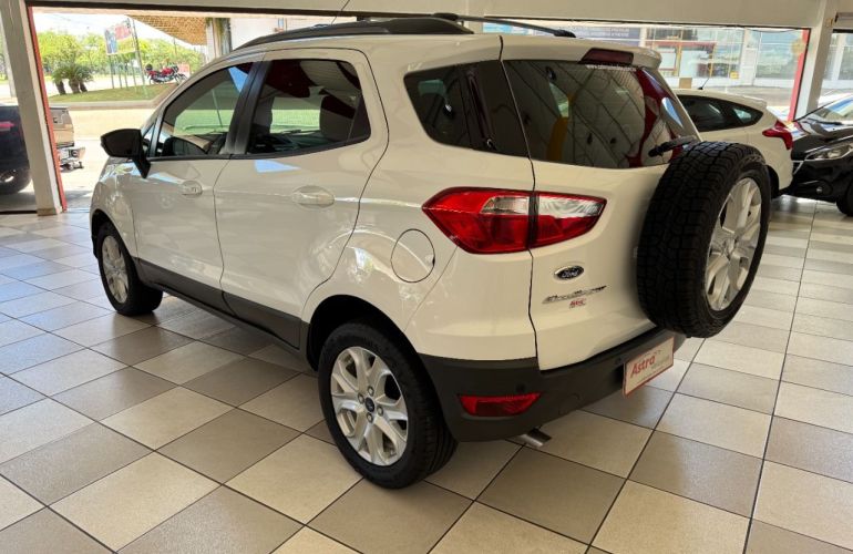 Ford Ecosport SE 2.0 16V Powershift (Flex) - Foto #10