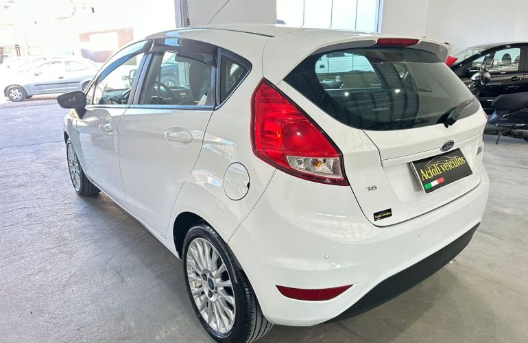 Ford Fiesta 1.6 SE Hatch 16V Flex 4p Manual - Foto #4