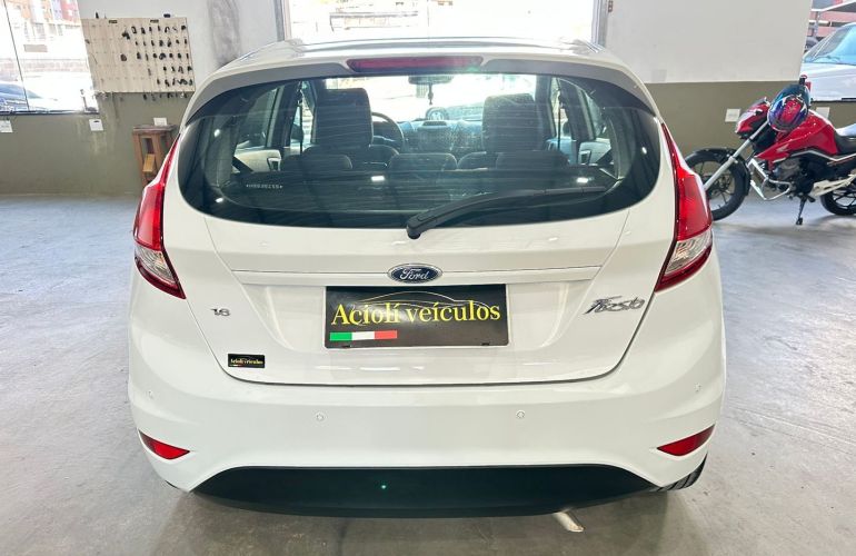 Ford Fiesta 1.6 SE Hatch 16V Flex 4p Manual - Foto #6