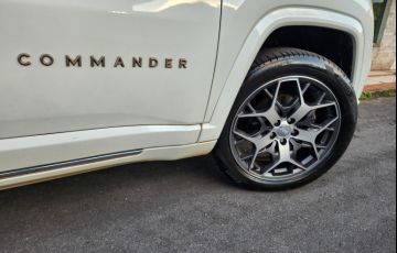 Jeep Commander 2.0 TD380 Overland 4WD - Foto #4