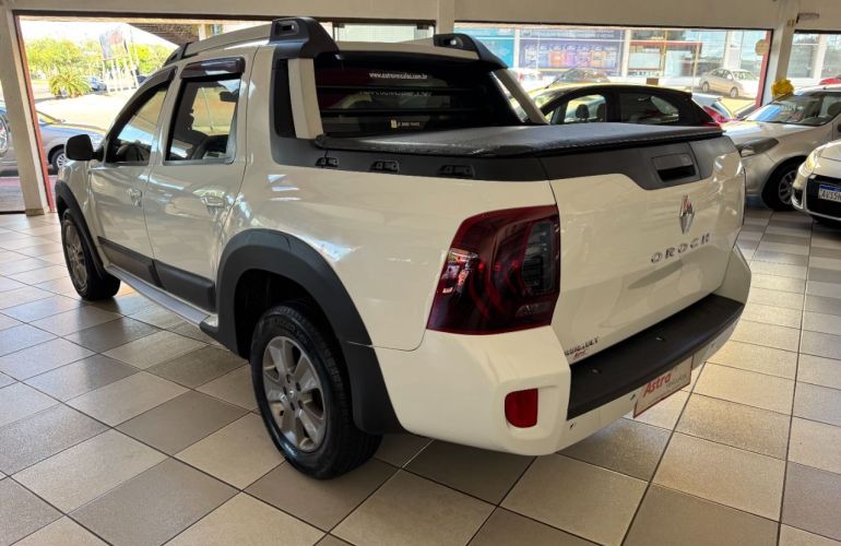 Renault Duster Oroch 2.0 16V Dynamique (Aut) (Flex) - Foto #9