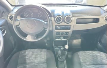 Renault Sandero 1.0 Expression 16V Flex 4p Manual - Foto #9