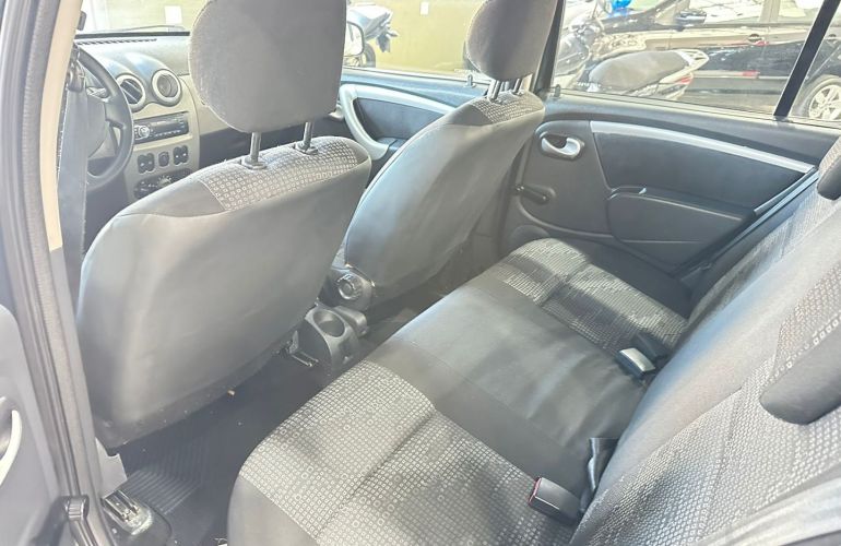 Renault Sandero 1.0 Expression 16V Flex 4p Manual - Foto #10