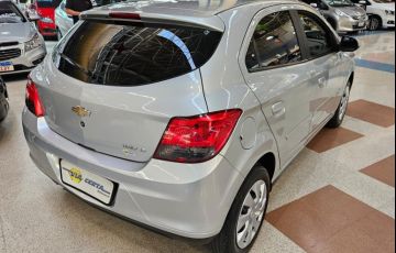 Chevrolet Onix 1.4 MPFi LT 8v - Foto #3