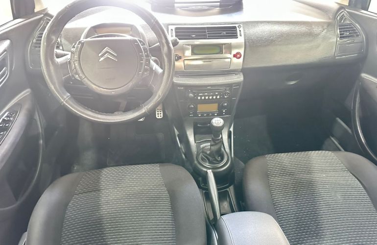 Citroën C4 2.0 Exclusive 16V Flex 4p Manual - Foto #9