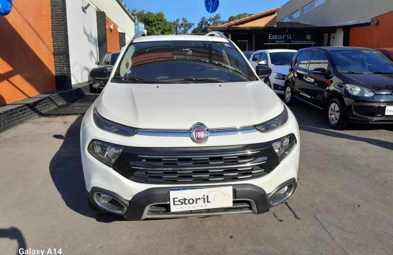 Fiat Toro 2.0 16V Turbo Volcano 4WD At9 - Foto #2