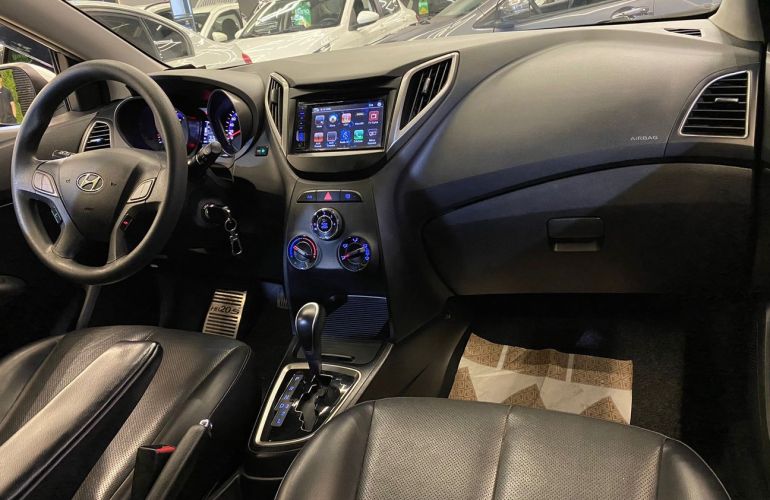 Hyundai Hb20s 1.6 Comfort Plus 16v - Foto #9
