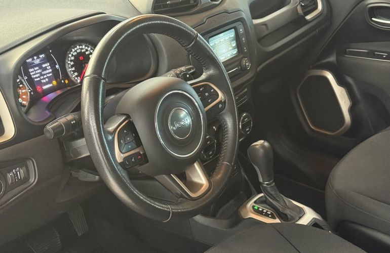 Jeep Renegade 1.8 16V Longitude - Foto #3