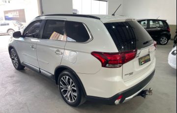 Mitsubishi Outlander 3.0 Gt 4x4 V6 24v Gasolina 4p Automático - Foto #5