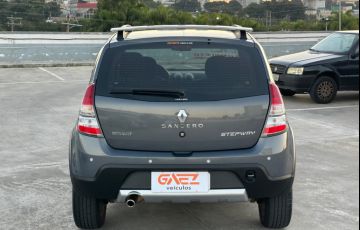 Renault Sandero 1.6 Stepway 16v - Foto #4