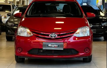 Toyota Etios 1.3 X 16v - Foto #2