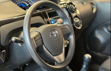 Toyota Etios 1.3 X 16v - Foto #5