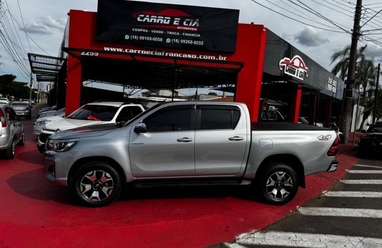 Toyota Hilux 2.8 Srx 4x4 CD 16v - Foto #1