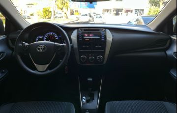 Toyota Yaris 1.5 16V Sedan Xl Live - Foto #10