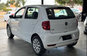 Volkswagen Fox 1.6 Mi 8V Total Flex 4p - Foto #4