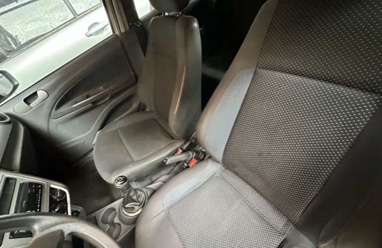 Volkswagen Gol 1.0 - Foto #6