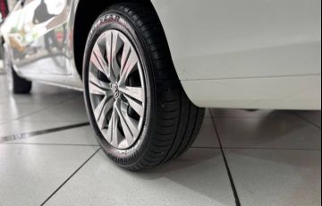 Volkswagen Voyage 1.0 12v MPi Total - Foto #8