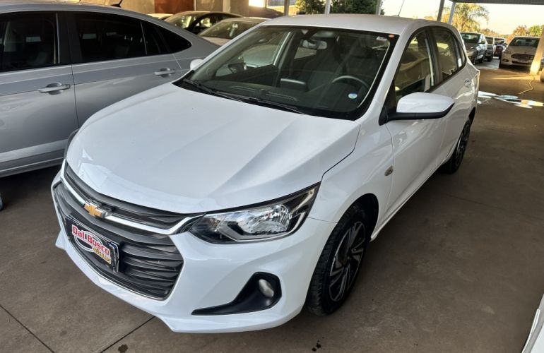 Chevrolet Onix 1.0 LT - Foto #1