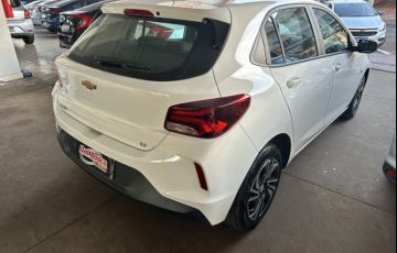 Chevrolet Onix 1.0 LT - Foto #6