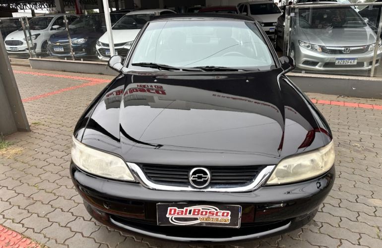 Chevrolet Vectra CD 2.2 MPFi 16V - Foto #2