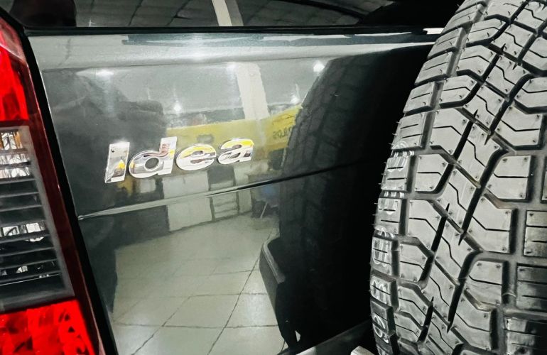 Fiat Idea 1.8 MPi Adventure Locker 8v - Foto #9