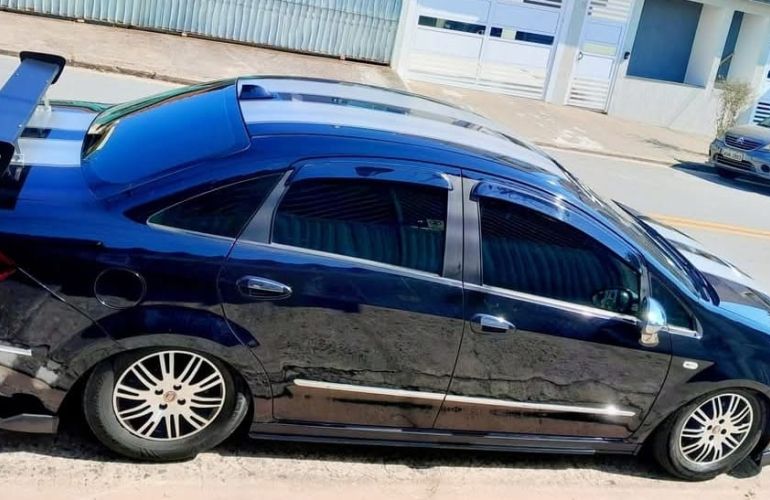 Fiat Linea Blackmotion 1.8 16V (Flex) - Foto #3