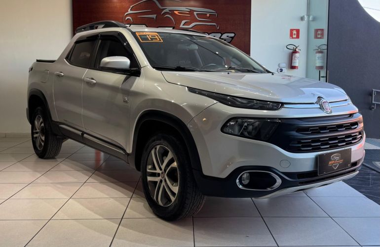 Fiat Toro 2.0 16V Turbo Freedom 4WD At9 - Foto #1