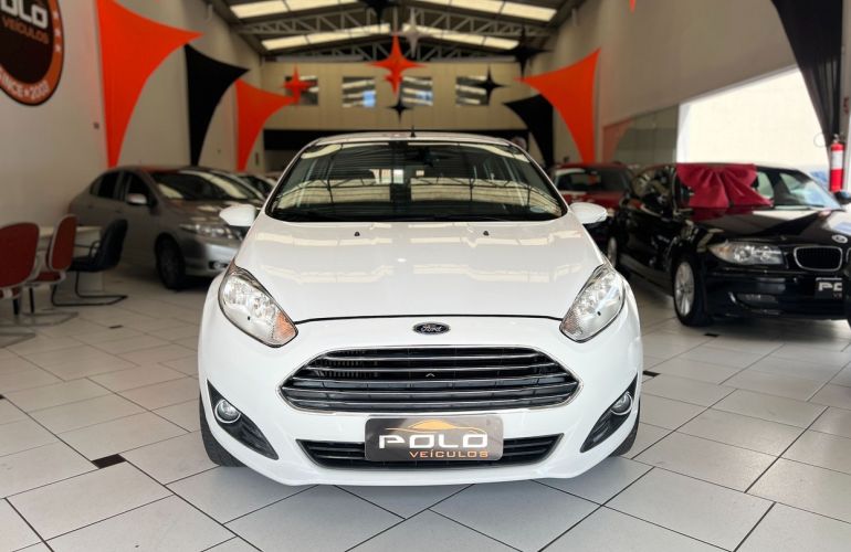 Ford Fiesta 1.0 EcoBoost Titanium Plus Hatch 12v - Foto #1