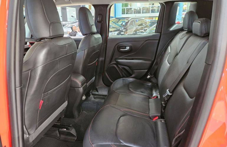 Jeep Renegade 1.3 T270 Turbo Trailhawk 4x4 - Foto #5