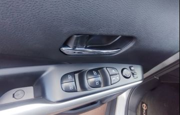 Nissan Kicks 1.6 SL CVT (Flex) - Foto #8