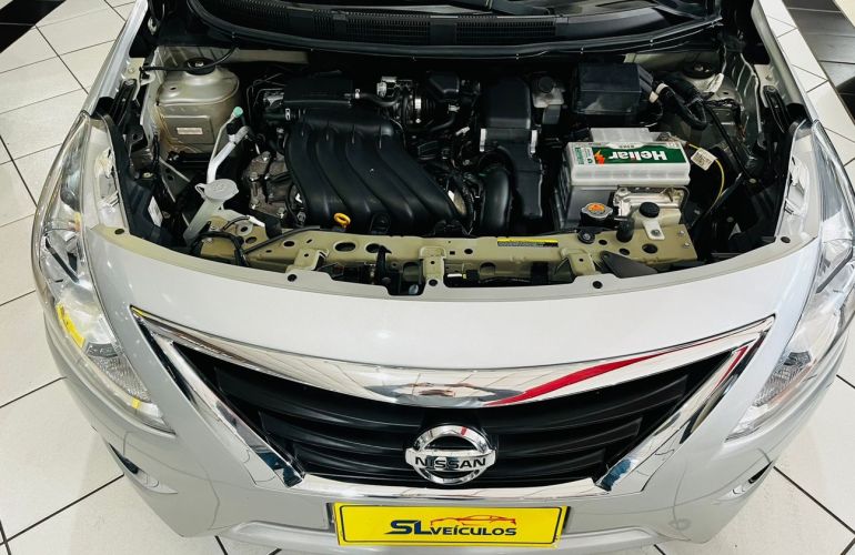 Nissan Versa 1.6 16V Flexstart Unique - Foto #8