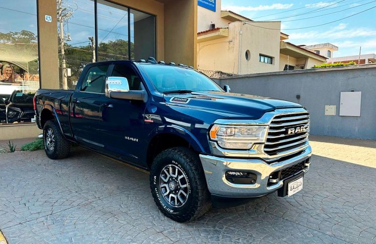 RAM 3500 6.7 I6 Turbo Diesel Limited Longhorn CD 4x4 Automático - Foto #3