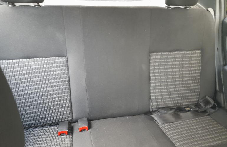 Renault Sandero Expression 1.0 16V (Flex) - Foto #4