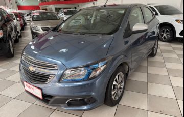 Chevrolet Onix 1.0 Loolapalooza SPE/4 - Foto #4