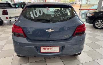 Chevrolet Onix 1.0 Loolapalooza SPE/4 - Foto #7