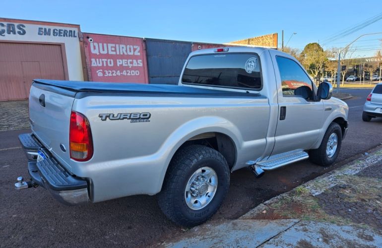 Ford F-250 XL 4x2 3.9 (Cab Simples) - Foto #5