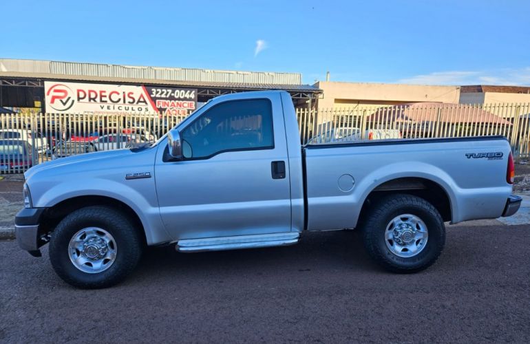 Ford F-250 XL 4x2 3.9 (Cab Simples) - Foto #8